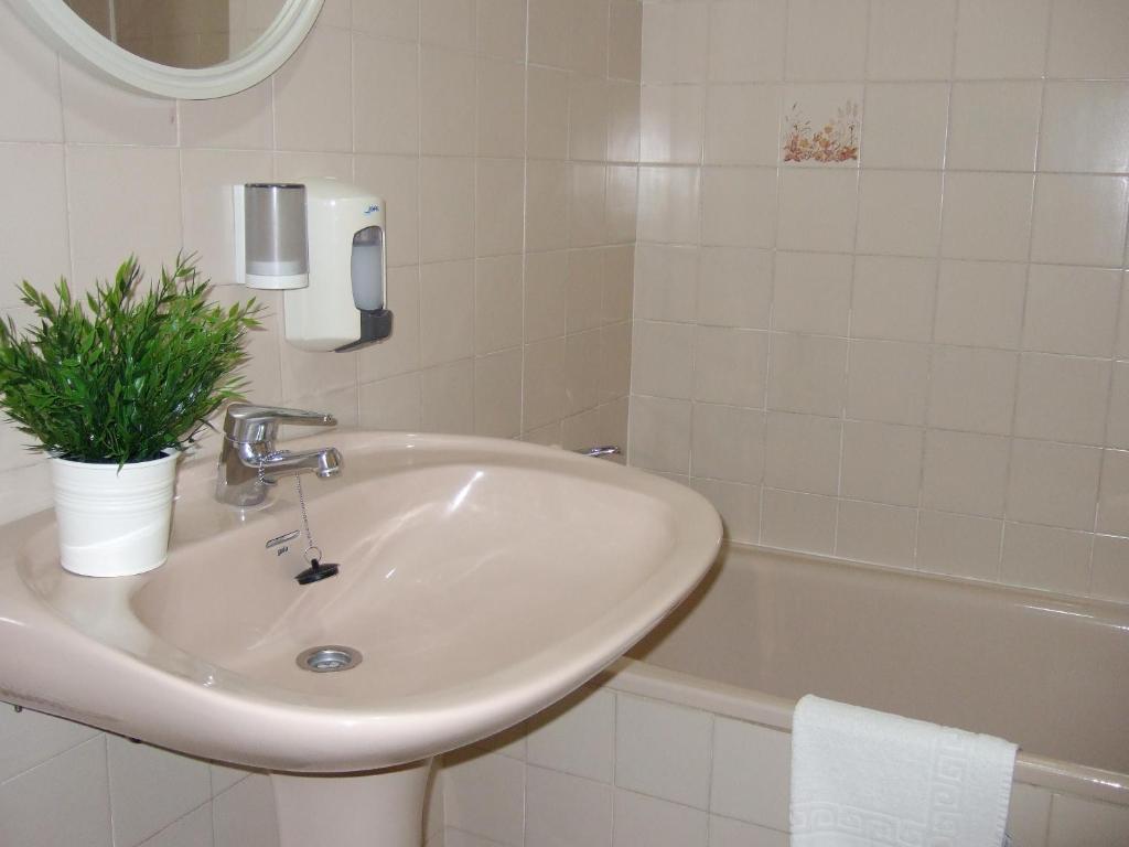 Hostal Juan De Austria II Aguadulce  Habitación foto